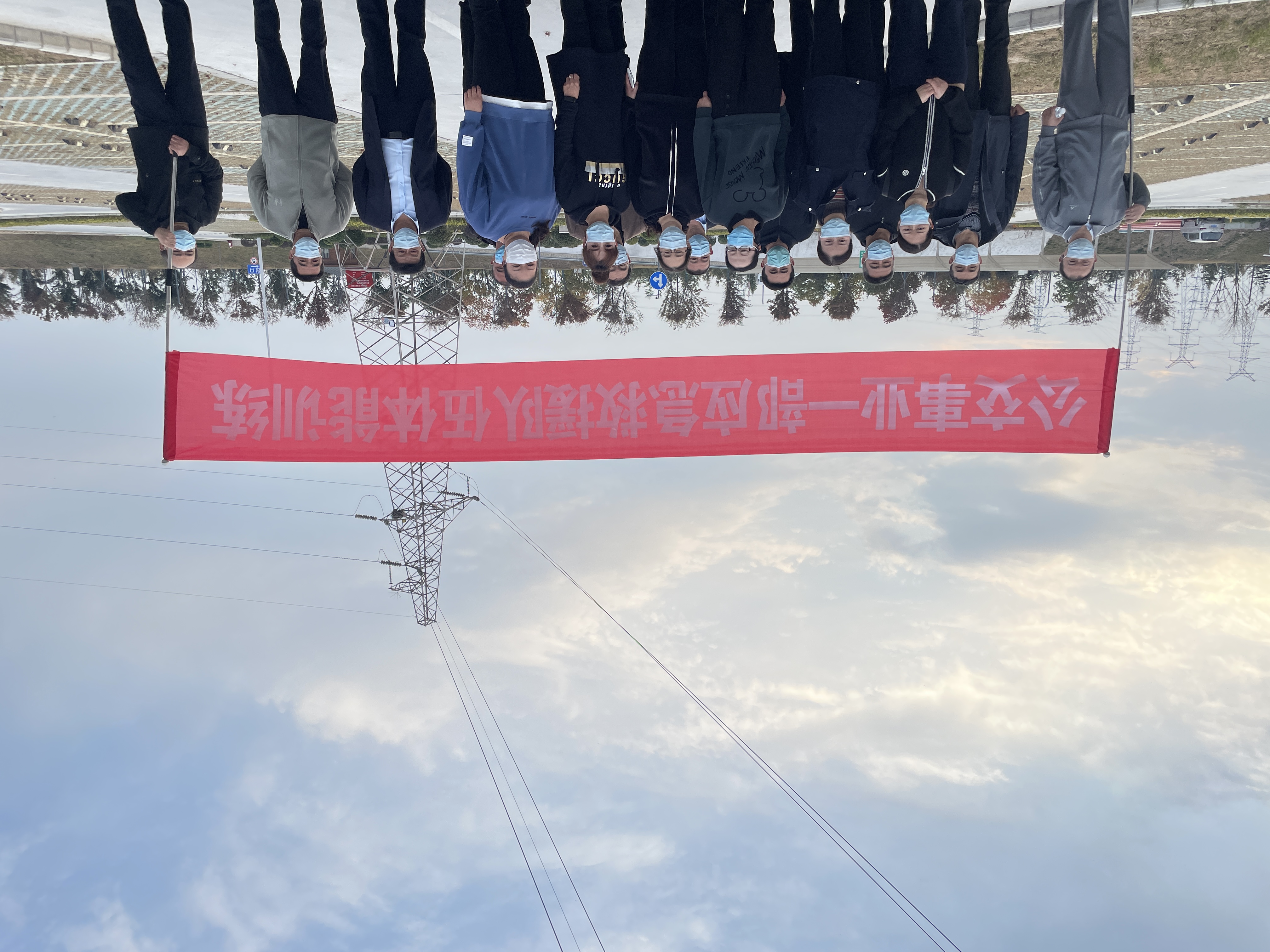 公交集團(tuán)公交事業(yè)一部開(kāi)展應(yīng)急救援隊(duì)伍體能訓(xùn)練活動(dòng)