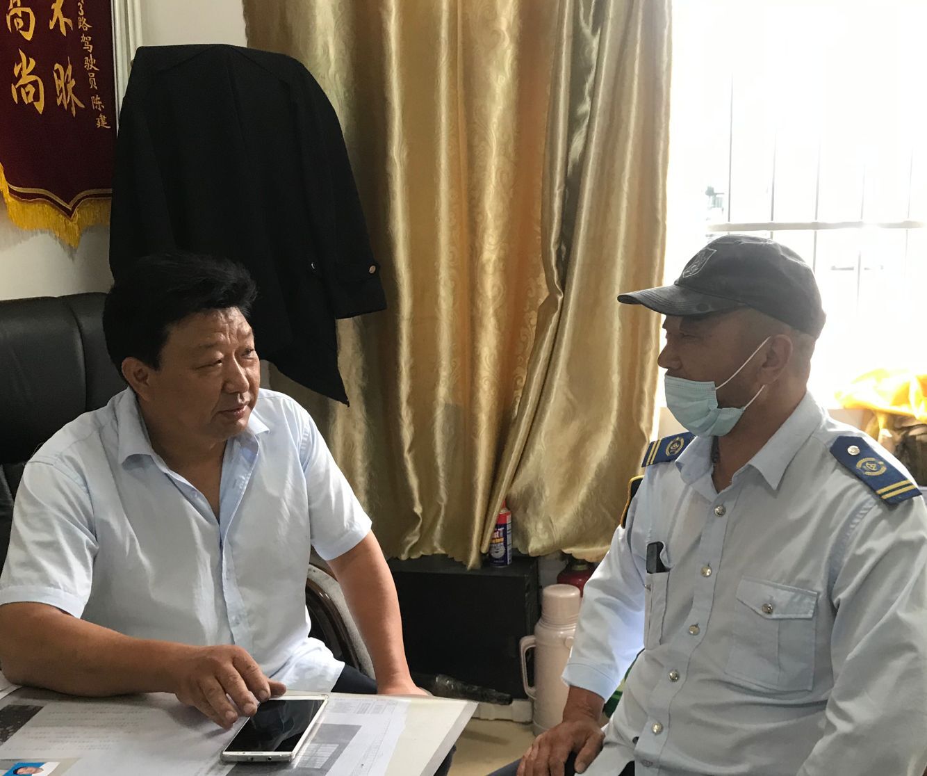 公交集團(tuán)公交事業(yè)一部開展安全生產(chǎn)月 重點(diǎn)駕駛員“一對一”談心談話活動