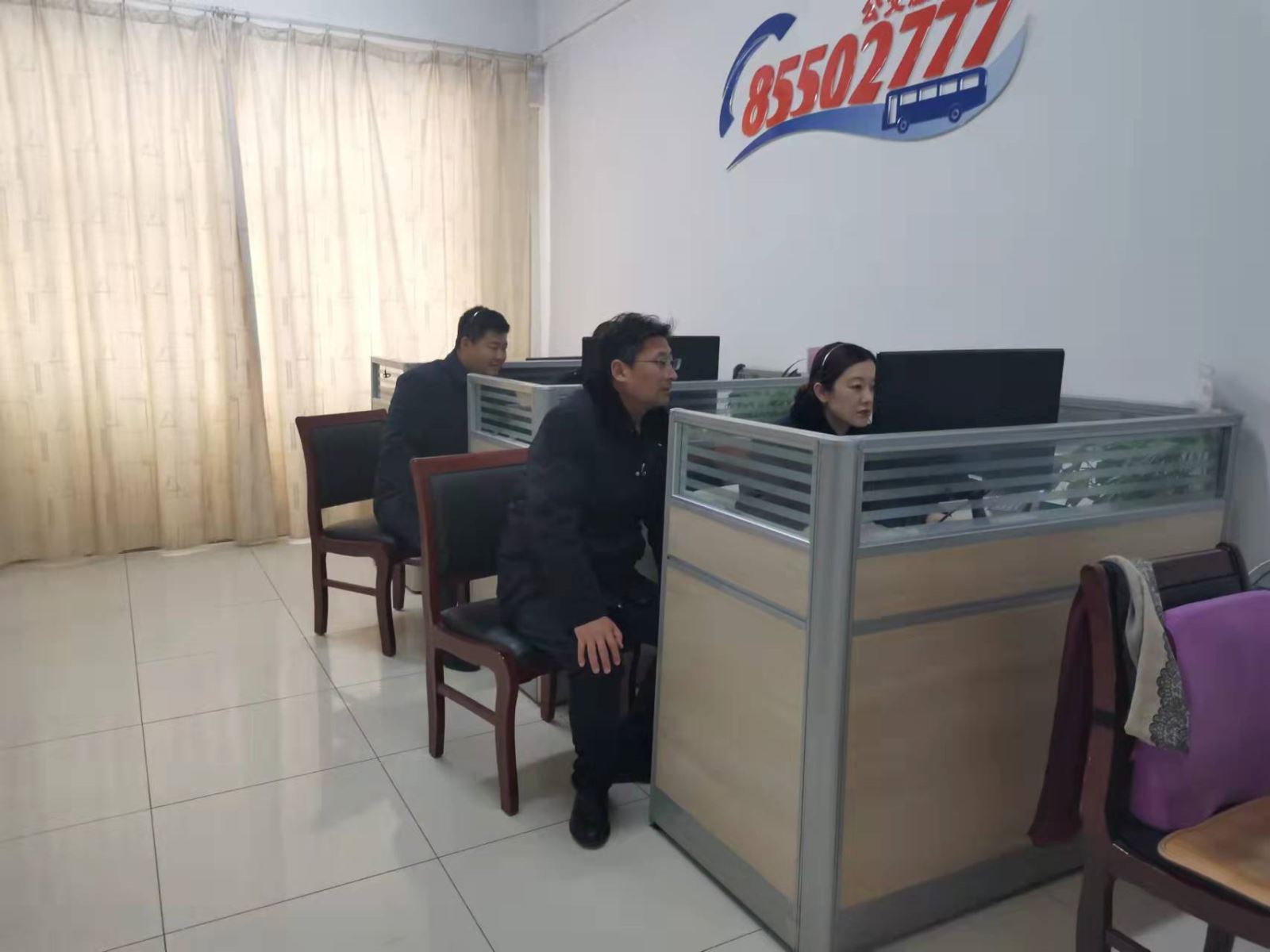 公交集團(tuán)“傾聽民意、為民解難”暨“我當(dāng)一天話務(wù)員”活動(dòng)圓滿結(jié)束