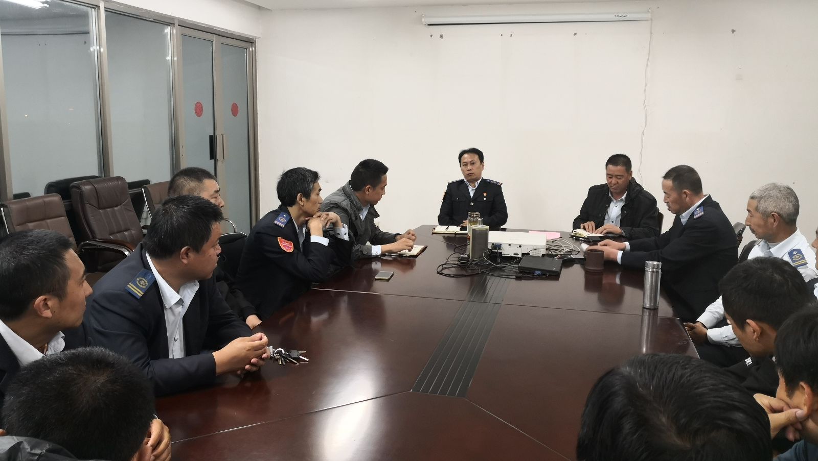 公交集團(tuán)快速公司召開(kāi)B1K專(zhuān)題安全會(huì)議