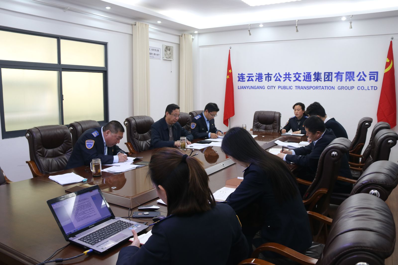 公交集團(tuán)召開2018年人大建議、政協(xié)提案辦理工作專題會(huì)議